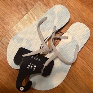 Gap Flip Flops